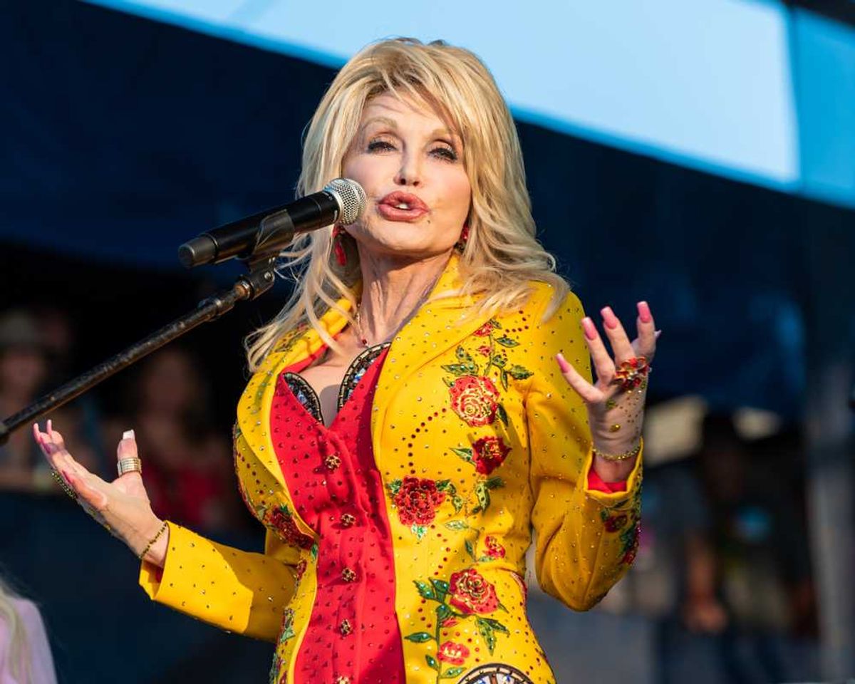 Country music legend Dolly Parton dead at 80