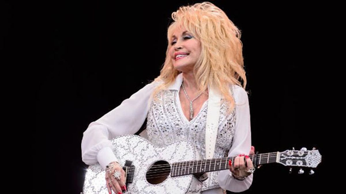 Dolly Parton slammed by conspiracy theorists after Dallas Cowboys performance