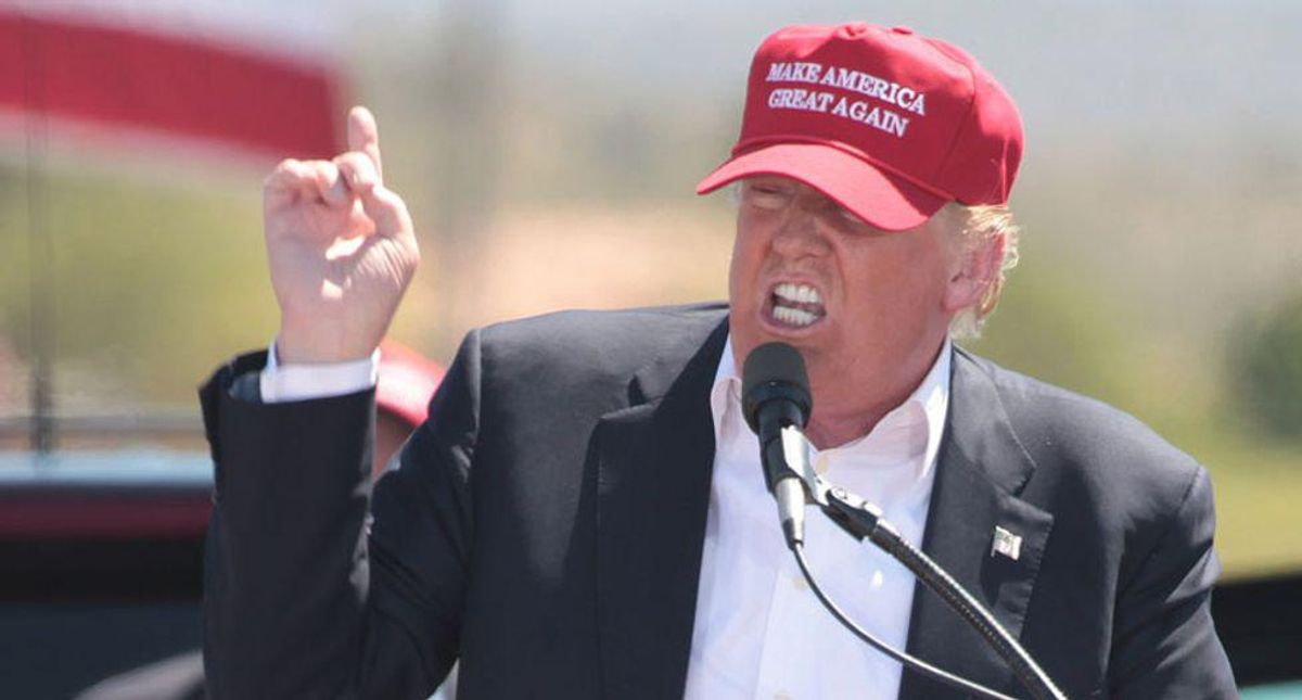 'Immense pressure': Trump's 'inner circle' reportedly behind revived voting machine theory