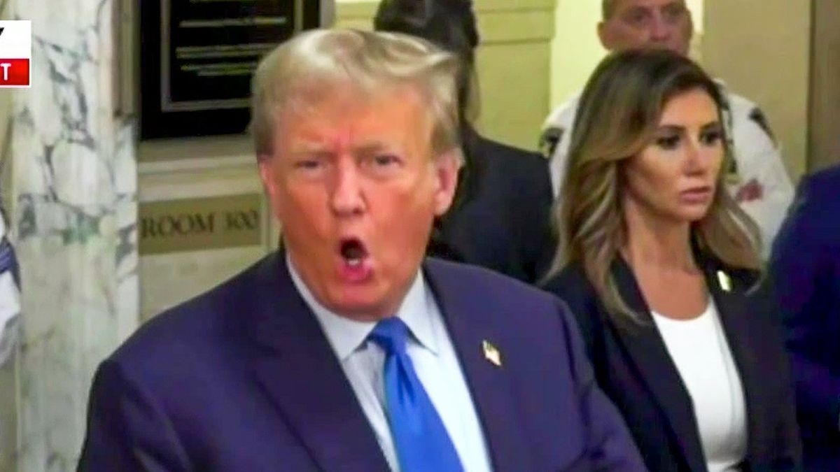 Trump blasts judge during lunch break at trial: 'This is a judge that should be disbarred'