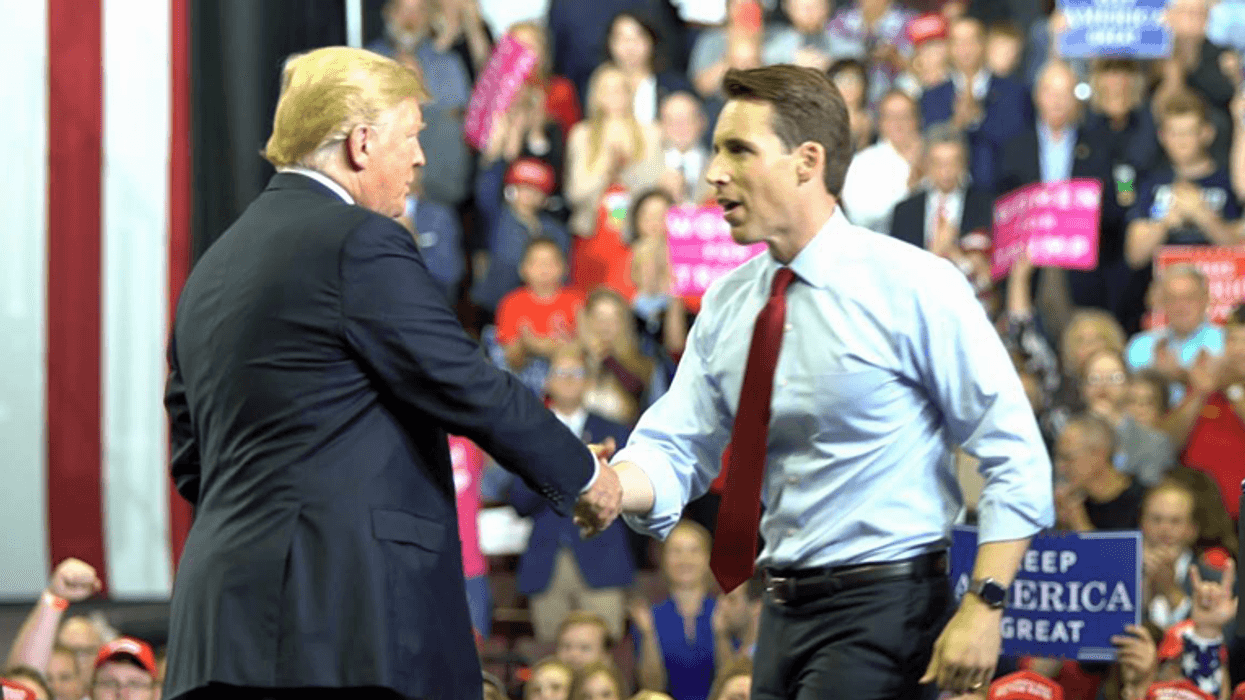 Trump's 'super-loyalists' are forming a 'secession-from-reality' cult: experts