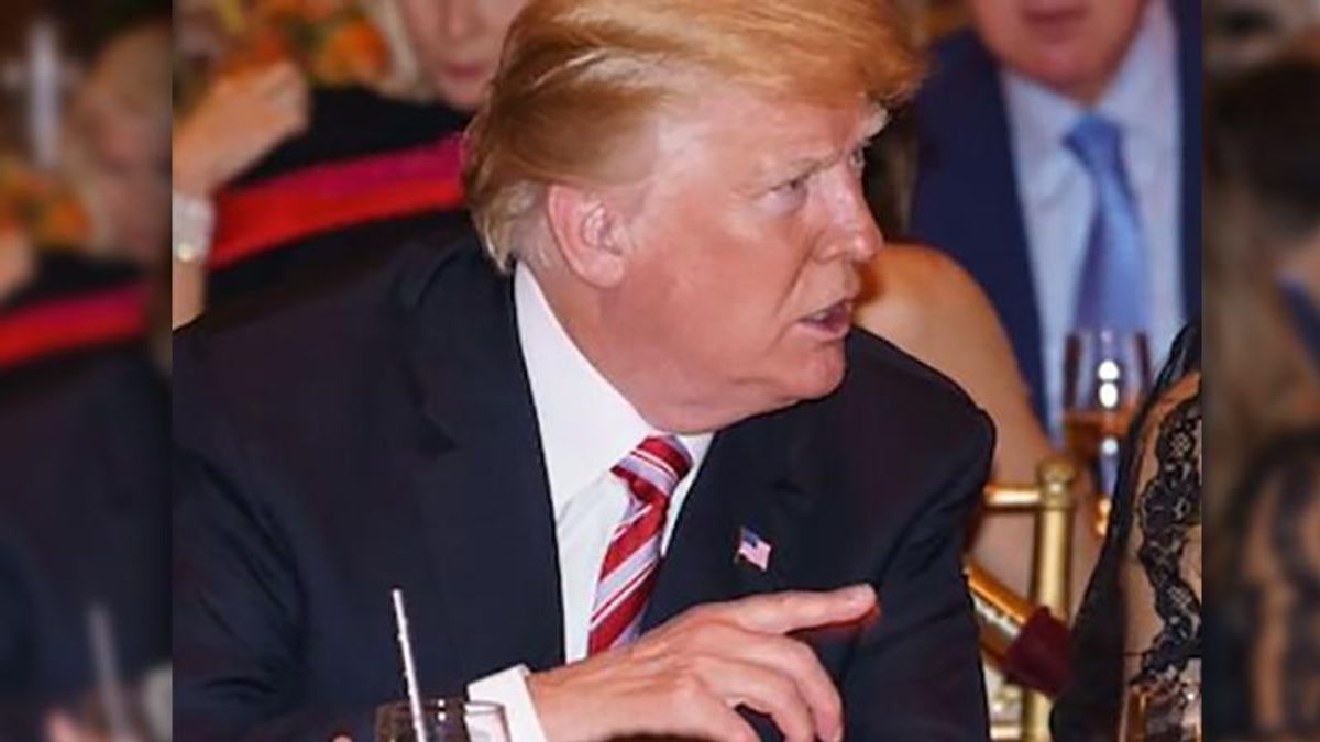 Maggie Haberman highlights 'irony' Trump faces at Al Smith comedy dinner