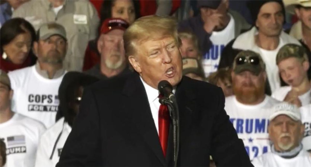 'This is incredibly dangerous': CNN panel stunned by Trump's new call for protests if he's prosecuted