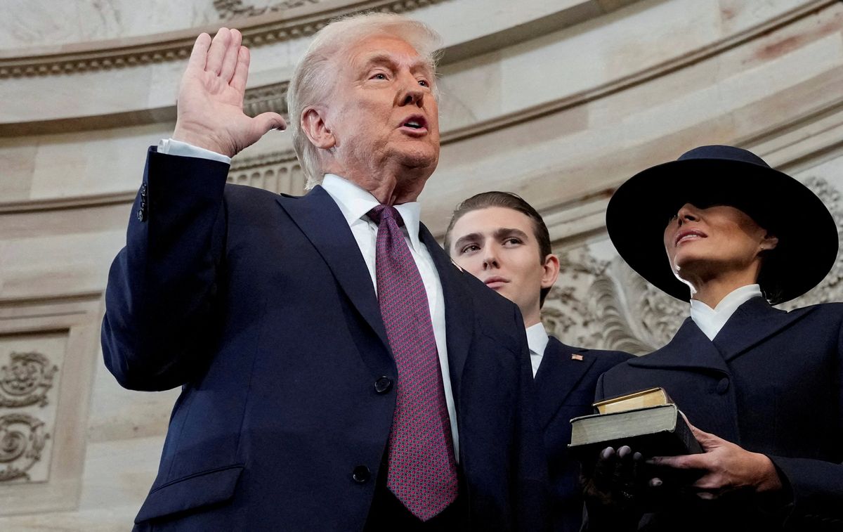 '50-50 risk': Columnist warns letting Trump fail could rush U.S. to 'point of no return'