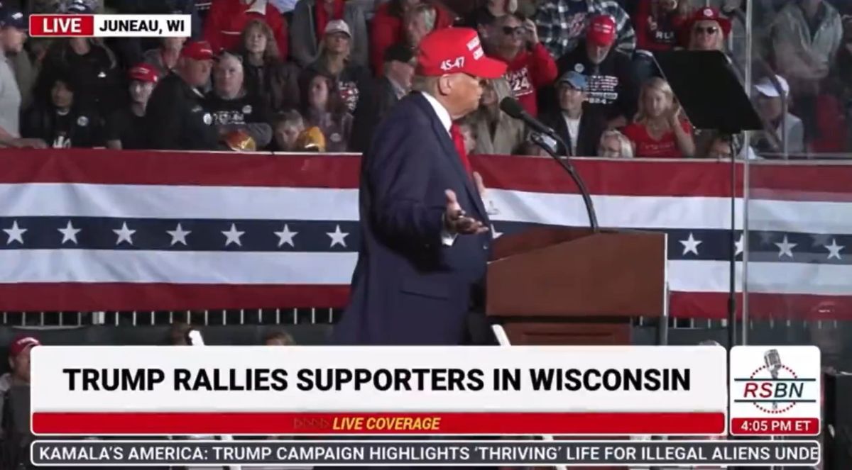 'People are leaving': 'Stunning' video appears to show Trump fans departing while he talks