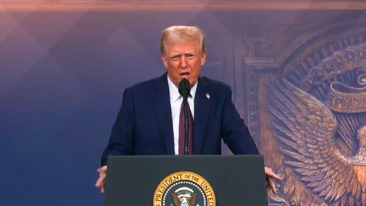 'Might make it a little smaller': Trump claims coal is bomb-proof in widely mocked speech