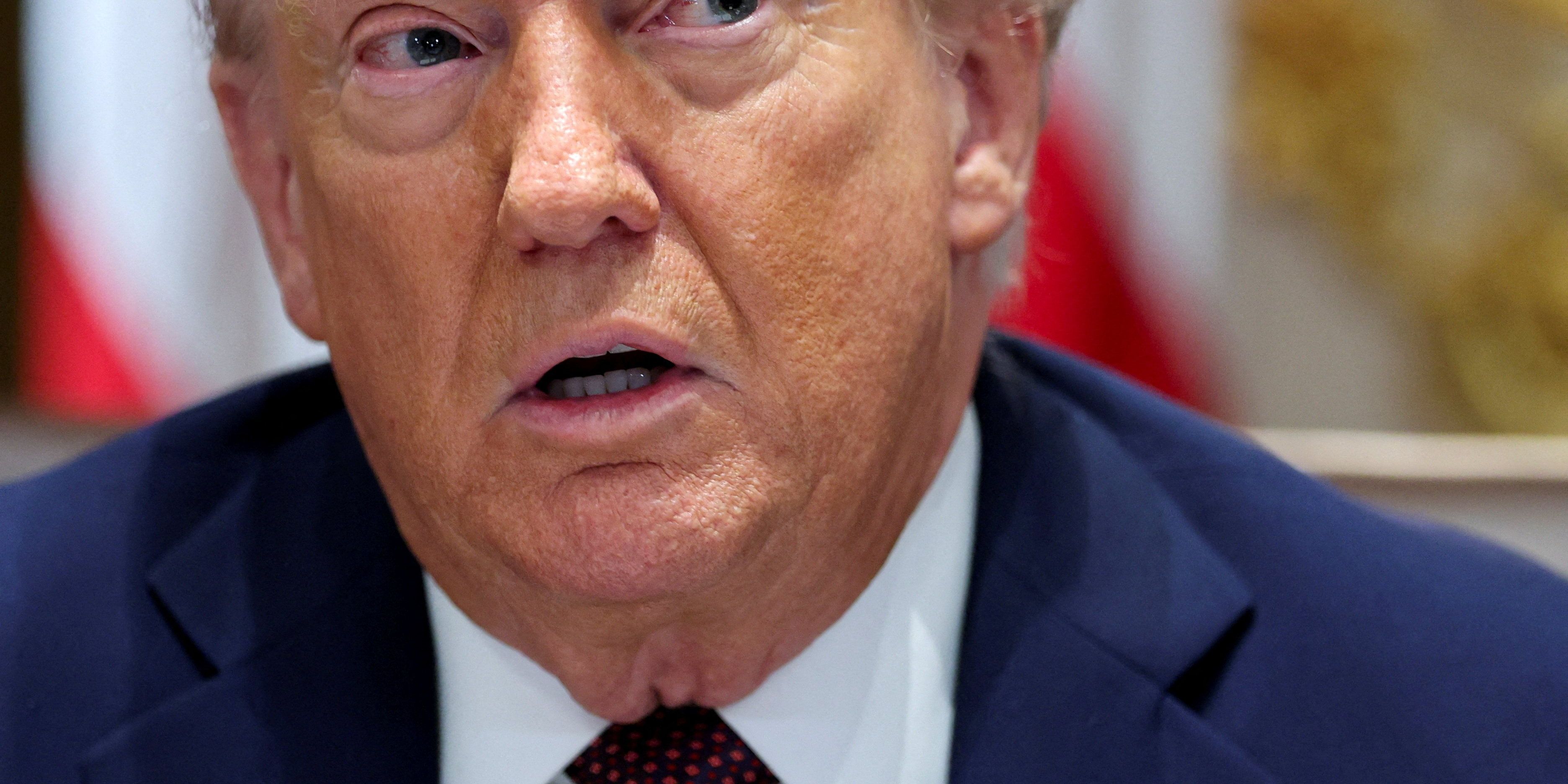 Trump triggers MAGA meltdown with fawning Truth Social post : Open Border RINO RAT !