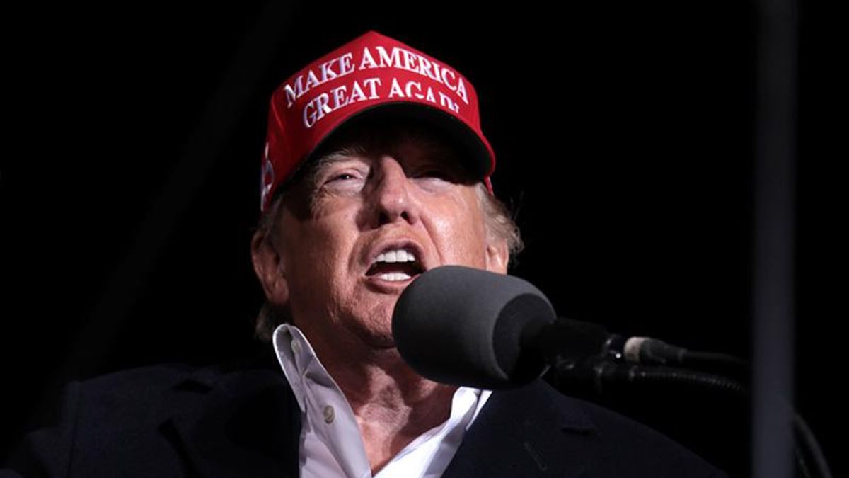 Former intelligence officer issues a chilling warning about the Trump insurgency