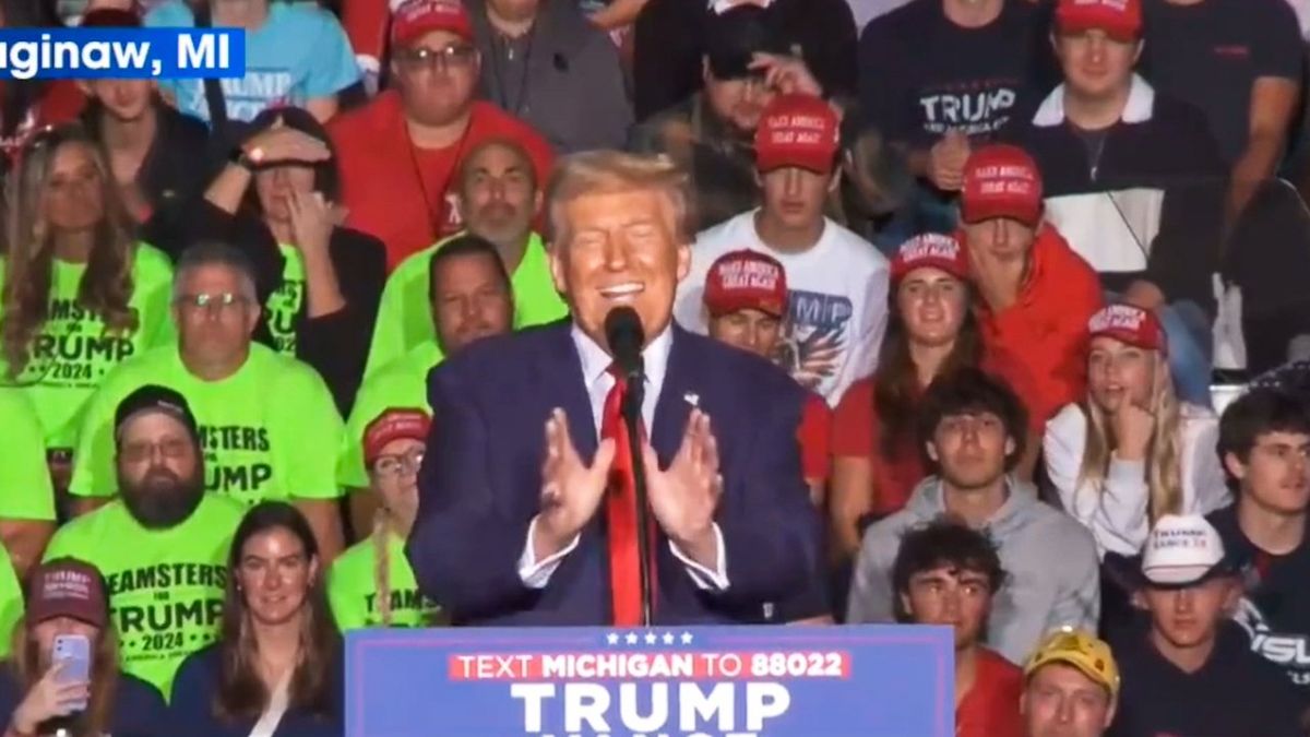 'The teleprompter just went out!' Trump rants after losing access to speech