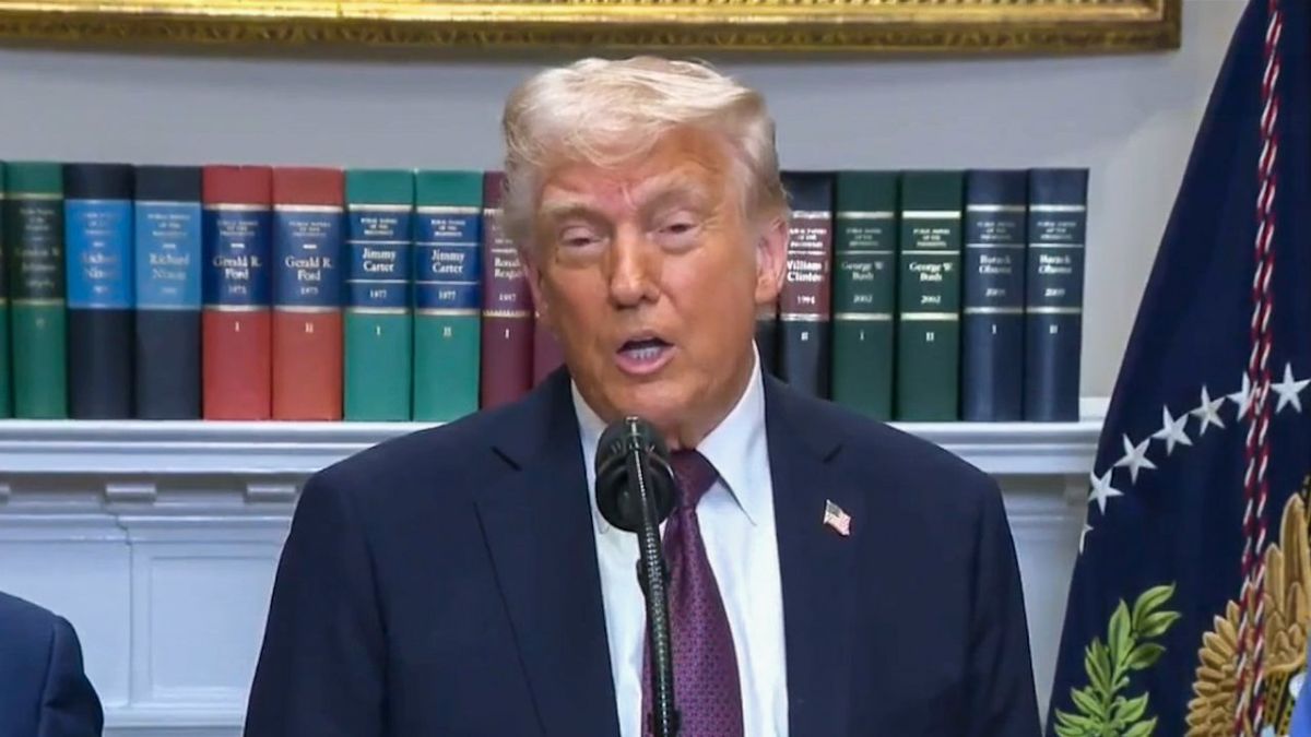 'I know nothing': Trump slams magazine after top secret war plans texted to reporter