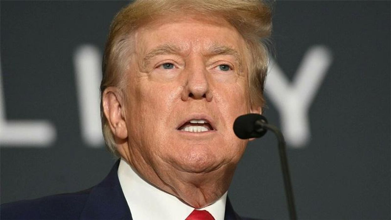 Trump 'has a snitch in his midst' who led the FBI to the documents: Watergate prosecutor