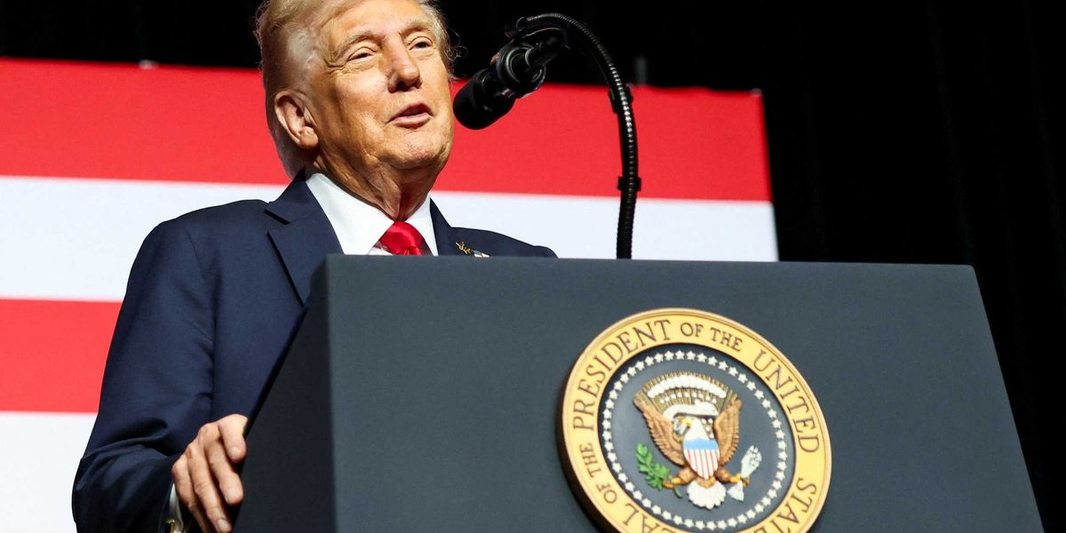 Wall Street Journal editors bash Trump's latest 'Hail Mary' to voters: 'A big problem'