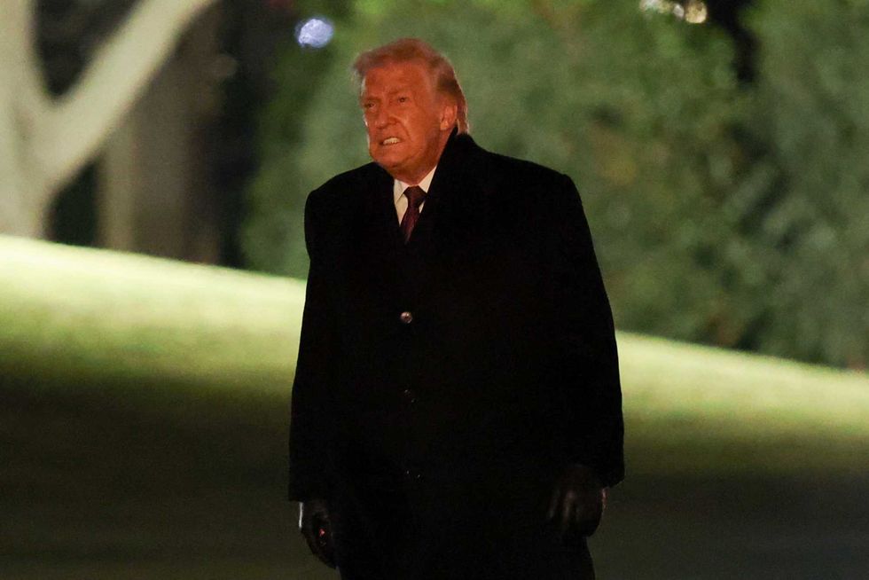 Show Trump bad news like this and he'll lose his mind