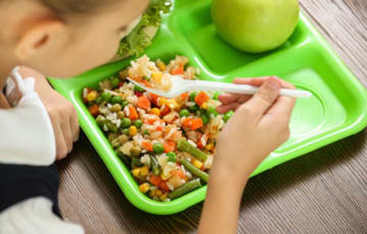 To avoid 'spoiling' hungry children, Wisconsin school district opts out of free meal program