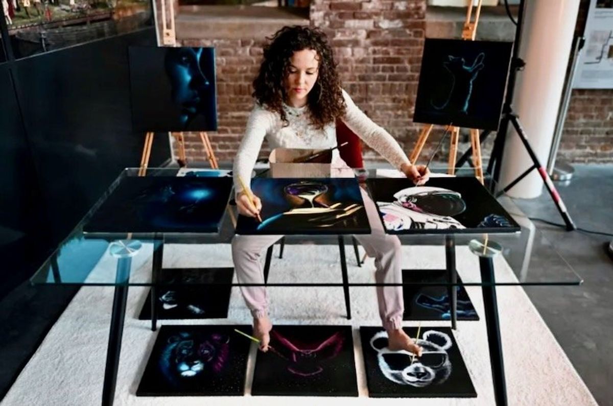 What a feet: Viral Dutch artist paints 10 pictures at once