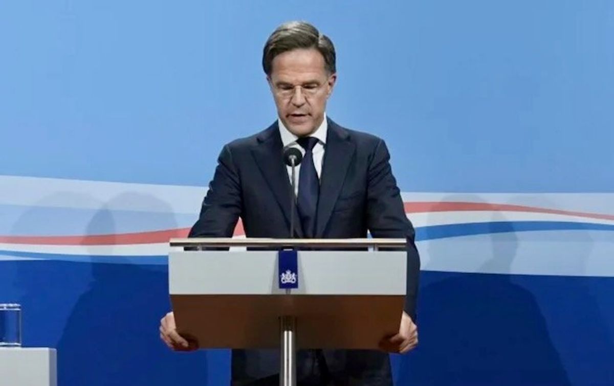 Dutch government collapses over bitter migration row