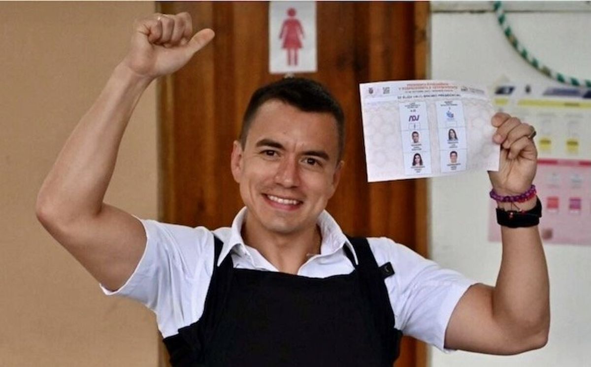 Daniel Noboa, 35-year-old heir to banana dynasty, wins Ecuador's presidential election