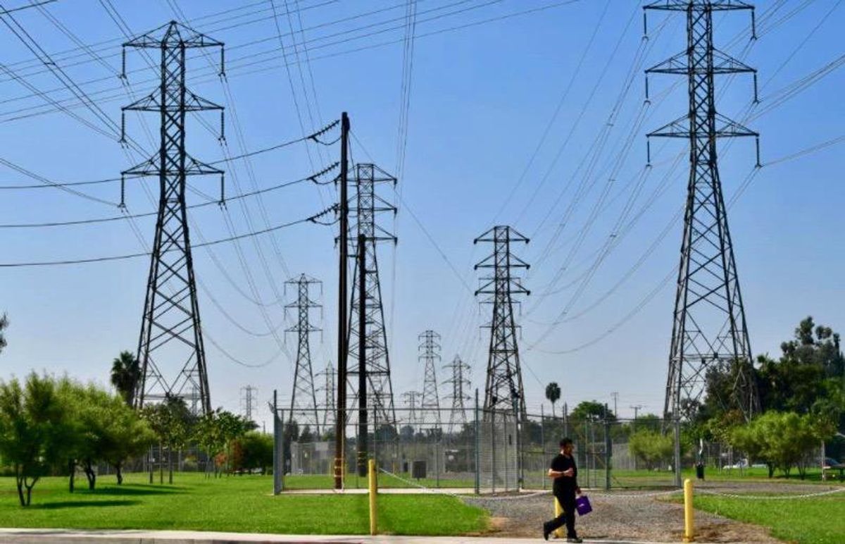 “Power companies get exactly what they want”: How Texas repeatedly failed to protect its power grid against extreme weather