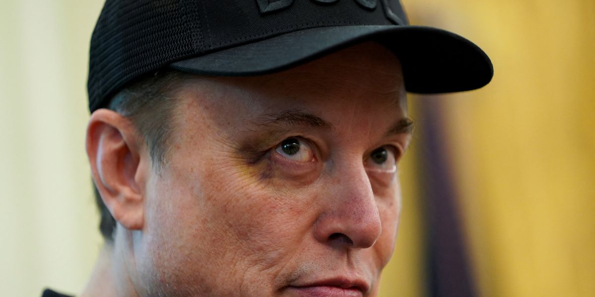 Experts sound alarm over Elon Musk's 'coup' that's 'about to rob your 401k'