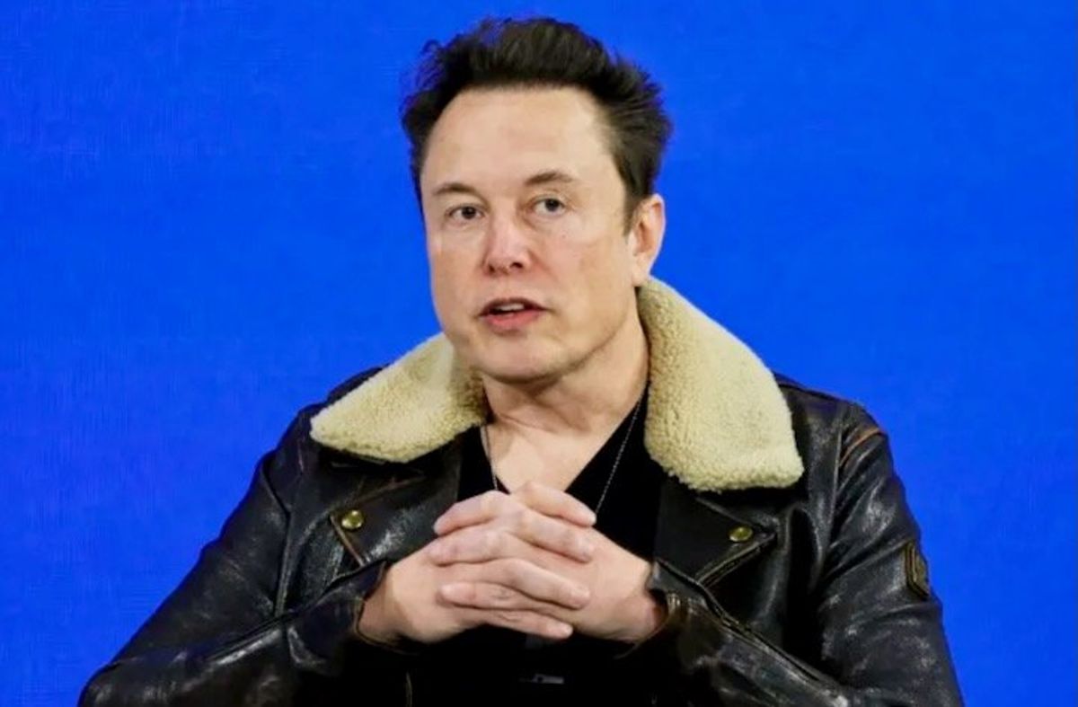 Led by Musk, Silicon Valley inches to the right