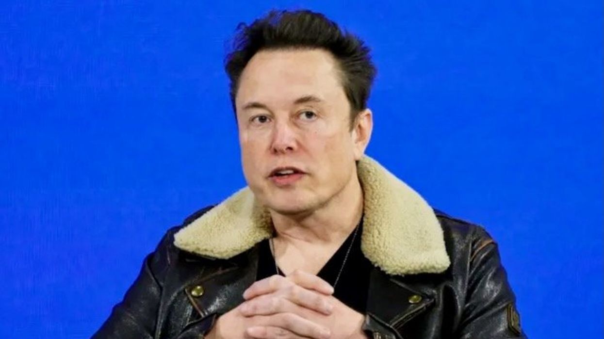 Led by Musk, Silicon Valley inches to the right