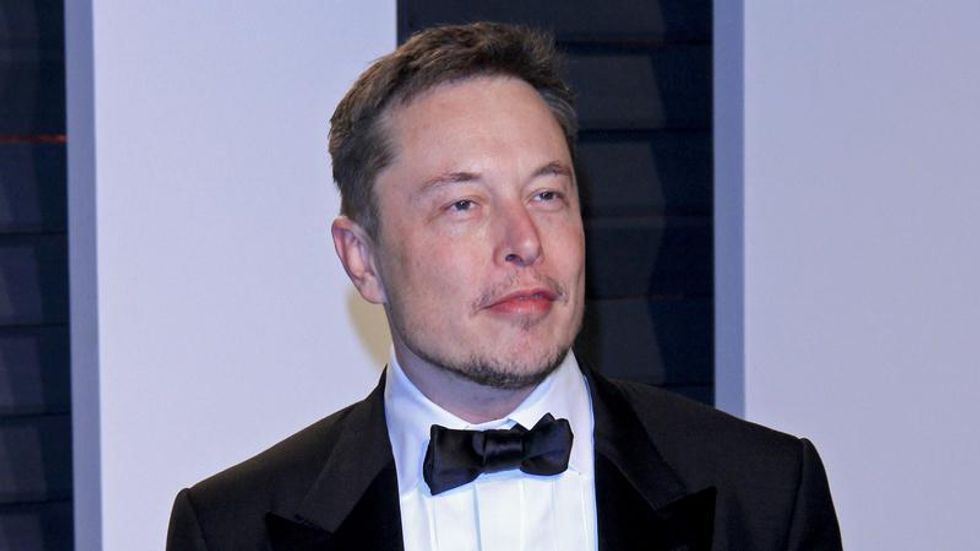 SNL host Elon Musk pulls the supervillain ploy of taking an audience hostage