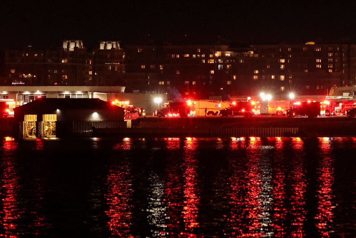 ‘Let’s hope for the best': Officials share prayers after mid-air collision over Potomac