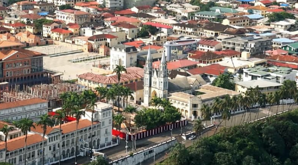 Young Equatorial Guineans yearn for the American dream