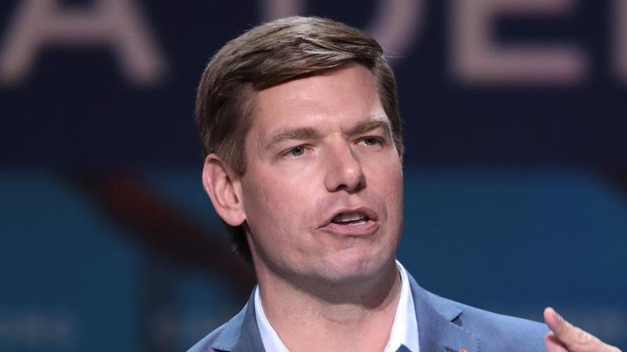 Watch a stunned Eric Swalwell learn about report Trump had 300 classified documents at Mar-a-Lago