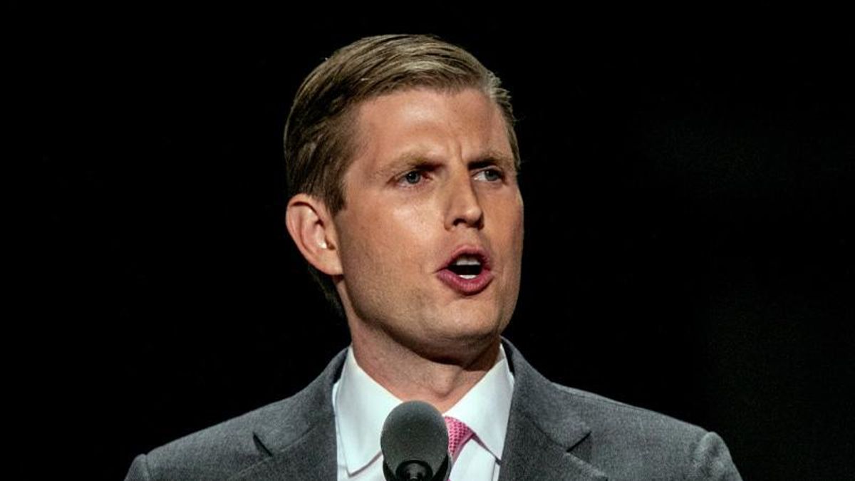 Eric Trump's desk was piled high with unsigned Trump Organization checks: witness