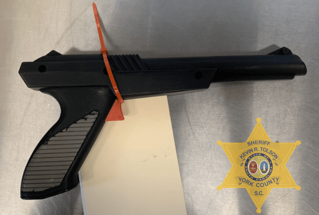 Robbery suspect accused of using Nintendo ‘Duck Hunt’ pistol in convenience store heist: cops