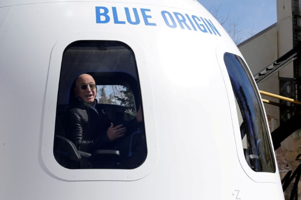 Bid of $28 million wins a rocket trip to space with Jeff Bezos - Vimarsana News