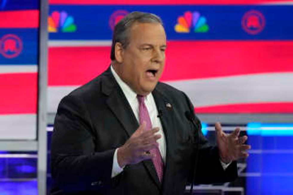 Christie explains why he’s staying in the race