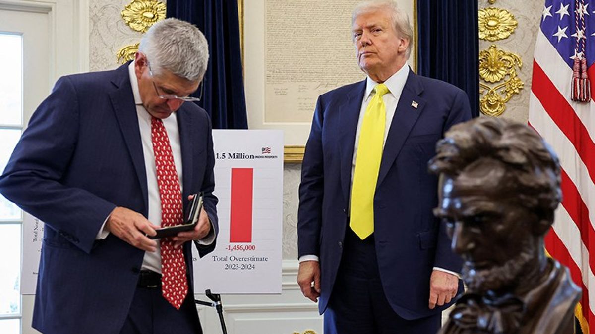 'It’s not pretty': WSJ editors skewer Trump's latest maneuver as a 'willy-nilly shakedown'