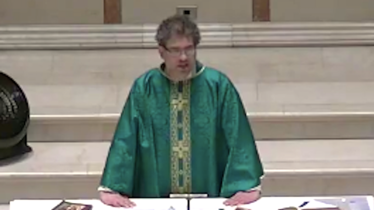 Brooklyn priest delivering vaccine lies to worshipers: ‘I wouldn’t touch it with a 10-foot pole’