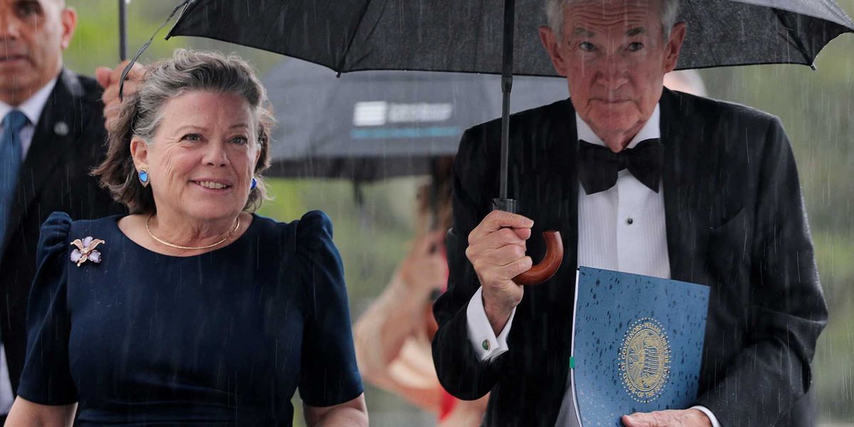 Jerome Powell takes a subtle dig at Trump during award speech: report