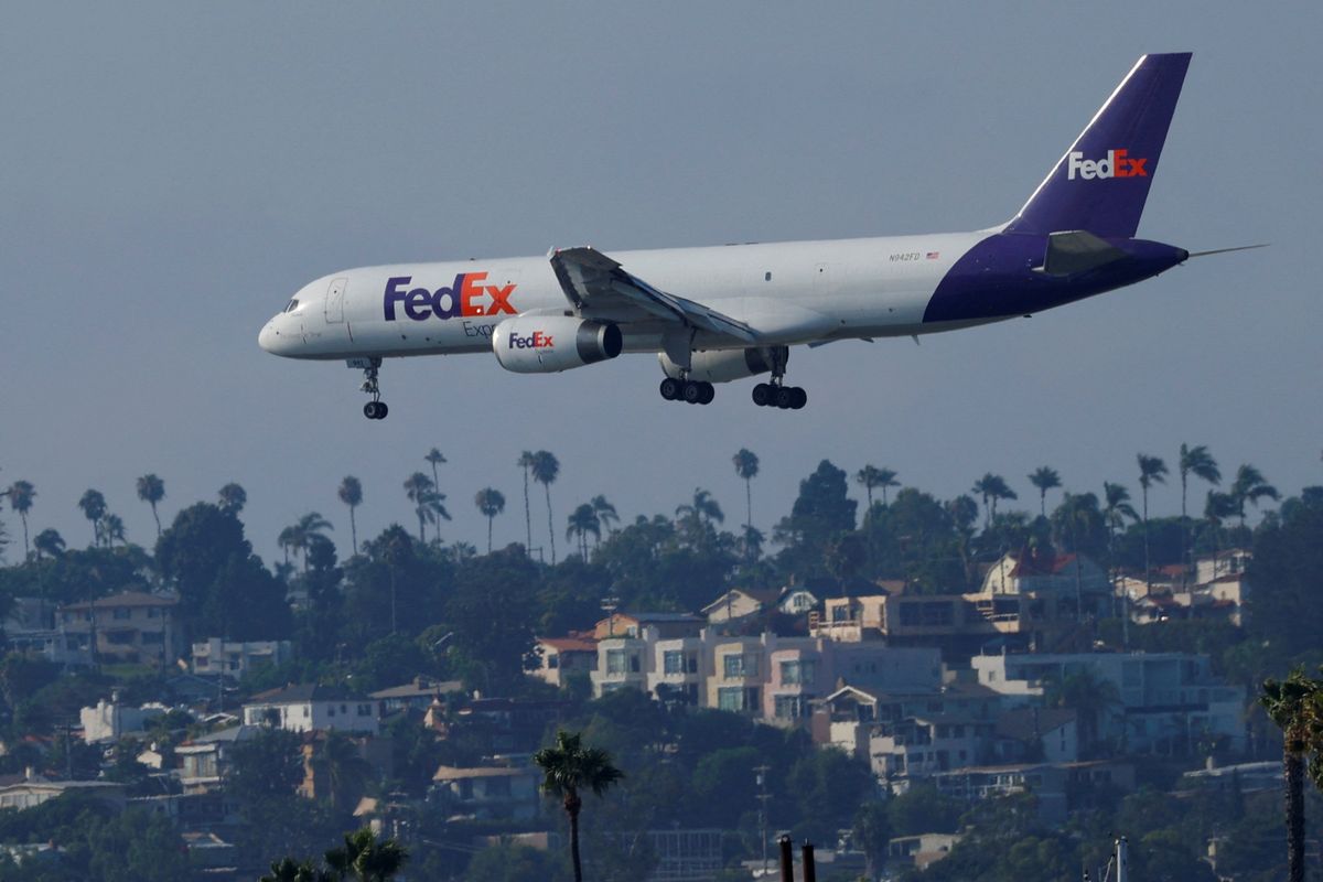 'There’s a lot happening': FedEx sees huge shipping declines amid Trump tariffs