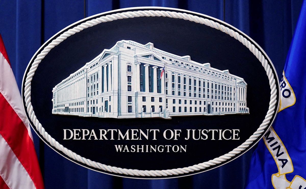 'Making a stink!' DOJ prosecutor put on notice of possible jail time by Trump foe's lawyer