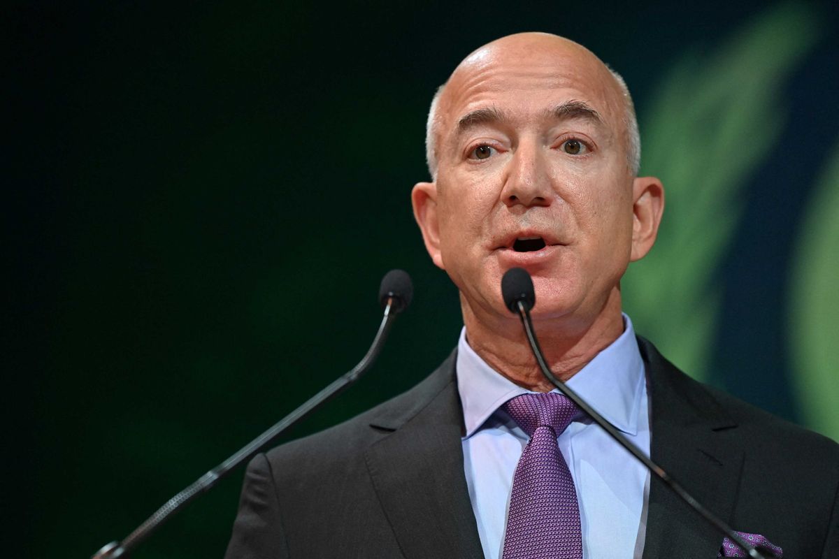 Rock legend vows to yank music off Amazon over Jeff Bezos' support of Trump