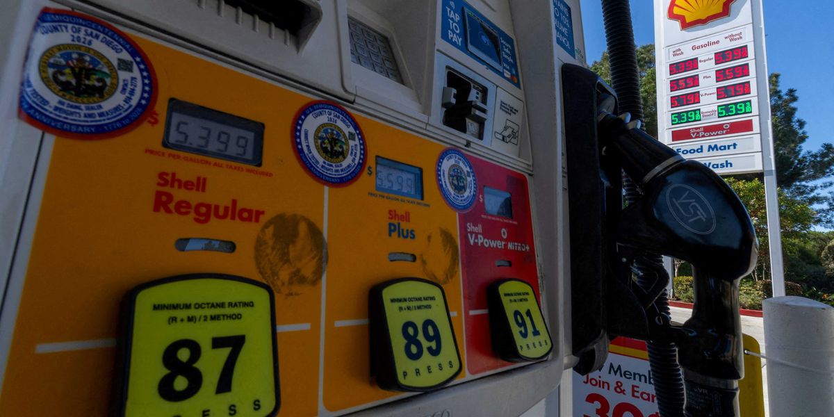 'Critically low' energy reserves alarm expert as diesel prices top $5 per gallon