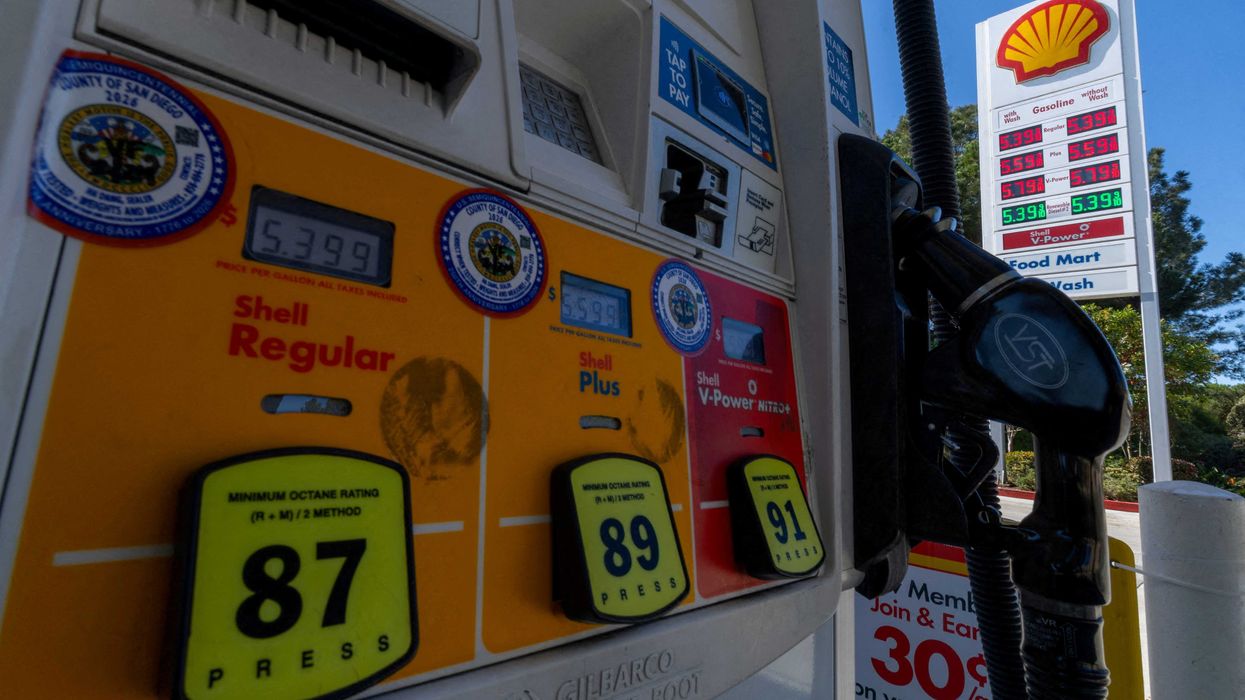 'Critically low' energy reserves alarm expert as diesel prices top $5 per gallon