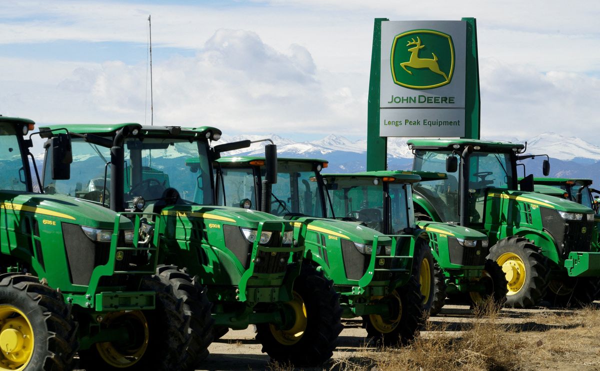 John Deere thumbs nose at Trump as shareholders rebuff anti-DEI bid