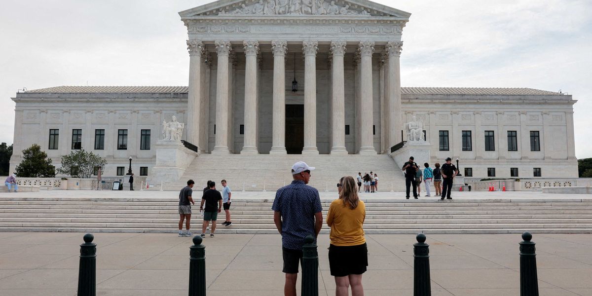 Trump demands the Supreme Court rehear birthright citizenship case