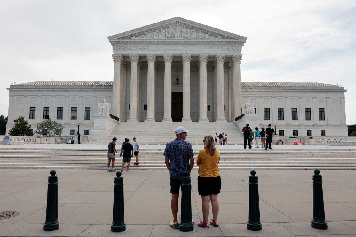 Trump demands the Supreme Court rehear birthright citizenship case