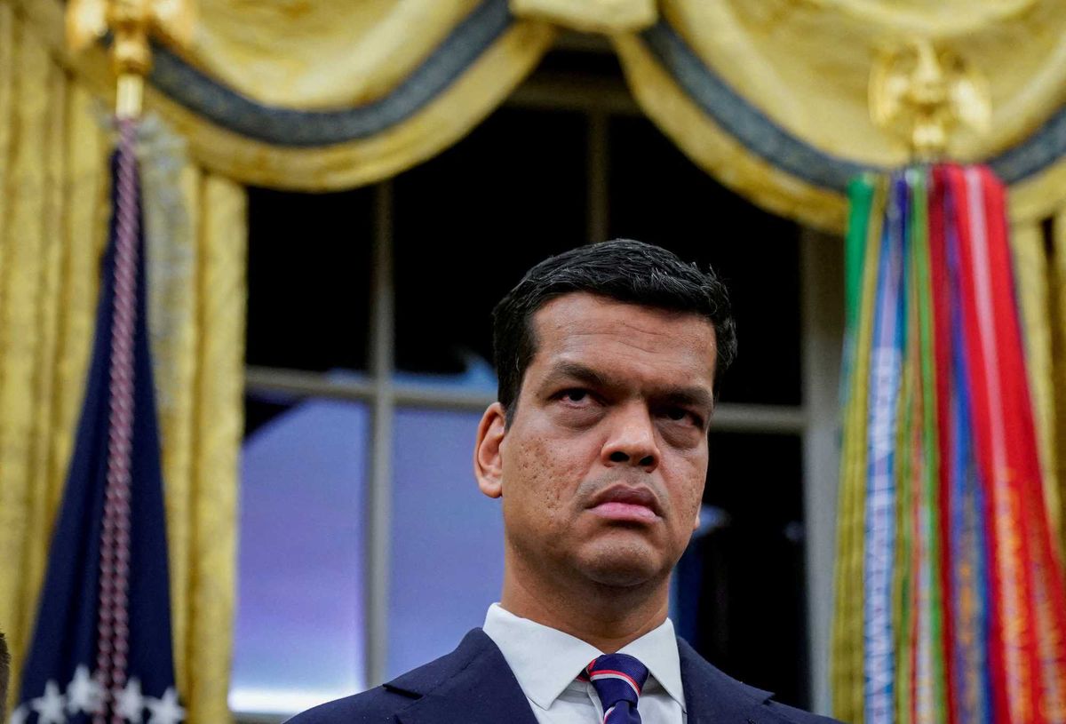 White House official heads for exit after Trump admits people don't know who he is: WaPo