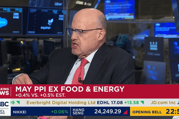 'Highly emotional man': CNBC's Jim Cramer rips Trump as Iran war drives up prices