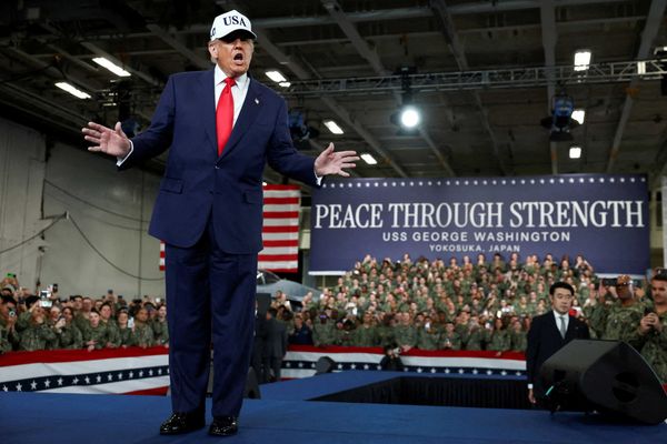 Trump demands 'Washington Colossus' statue be enshrined at Smithsonian