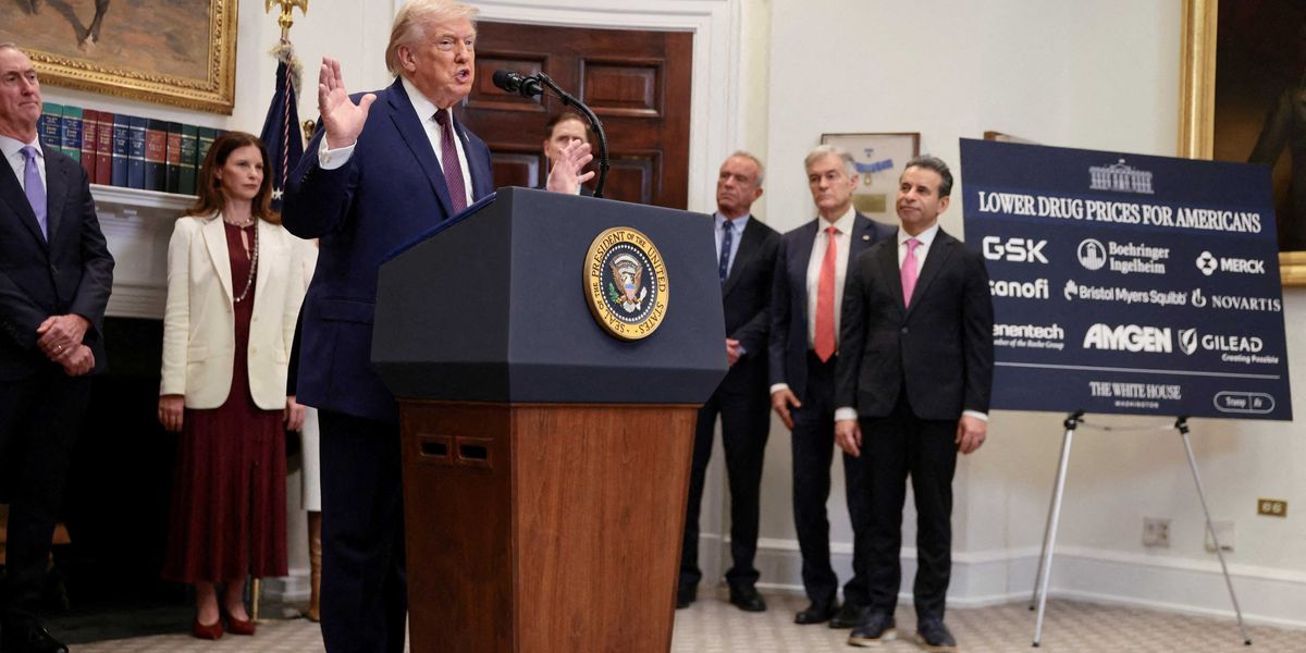 Critics ridicule Trump for dismissing 'unimportant' bill: 'Making the midterms easy'