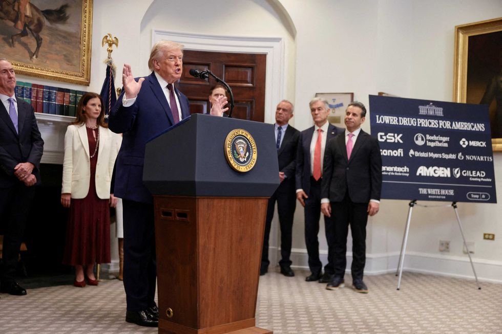 Critics ridicule Trump for dismissing 'unimportant' bill: 'Making the midterms easy'