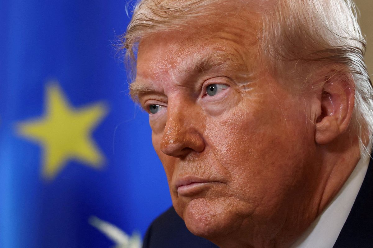 'Doesn’t bode well!' Trump accused of fabricating new numbers with 'quack economist'
